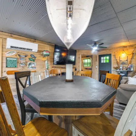 Fisherman's Dream 'Boathouse' at Kentucky Lake