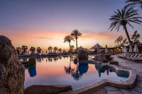 Coral Beach Hotel & Resort Cyprus - Beach