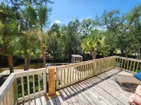 GULF ACCESS  home w/ dockage, private yard & 2 min walk to eat and stores! - 4-Star