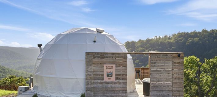 Hot Tub Dome with Epic Ridge Views- Sunrise Summit Hotels in Powell County