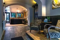 Oliva Hotel - 4-Star