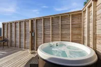 Hot Tub Dome with Epic Ridge Views -Bluegrass Bluff - 4-Star