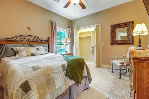 Hikes, Tee Times & Lake Days! Bella Vista Getaway - 4 étoiles