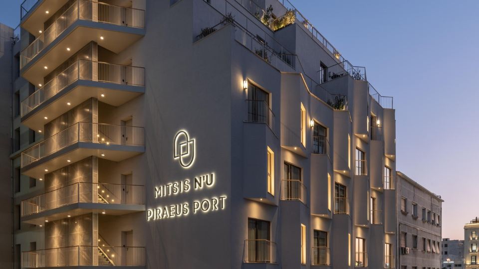 Mitsis N'U Piraeus Port
