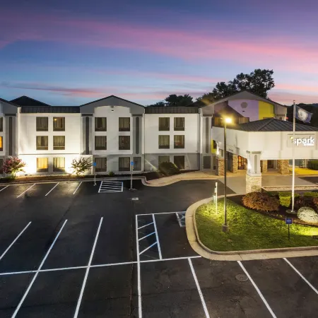 Spark by Hilton Waynesboro