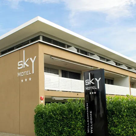 Sky Design Motel
