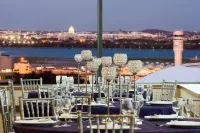 Hyatt Regency Crystal City - parking