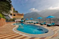 Lemon Tree Premier, Rishikesh - piscina
