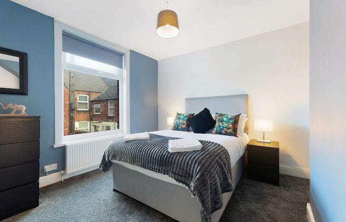 Queen Street 5BR Stay 10 Guests by Stay With Us