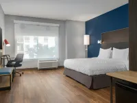 Tru by Hilton Phoenix Midtown Отели рядом с достопримечательностью «Энканто»