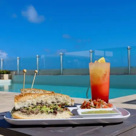 Residence Inn Cancun Hotel Zone