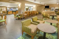 Spark by Hilton Lafayette - 2-Star