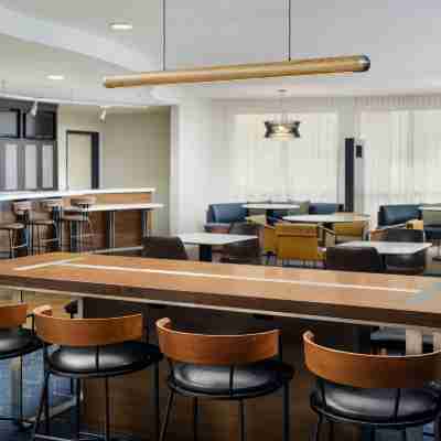 Courtyard Kingston Dining/Meeting Rooms