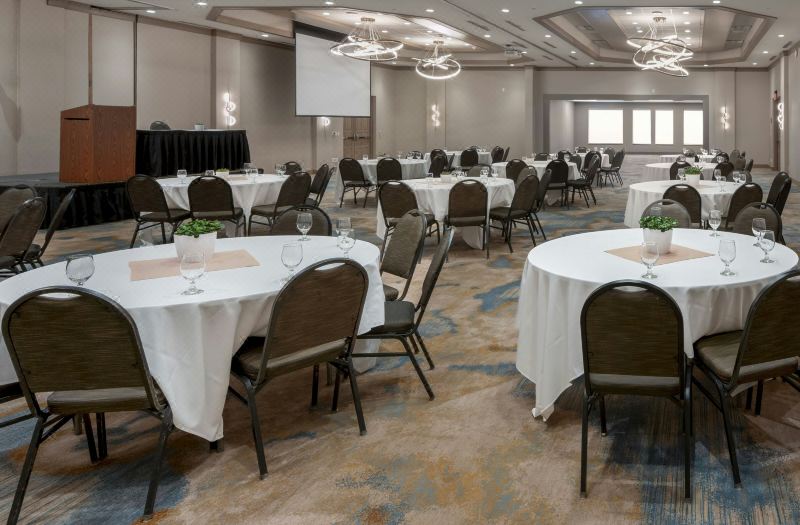 Oshkosh Marriott Waterfront Hotel & Convention Center photo 4