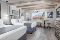 Sky Ranch Lodge - Pet friendly
