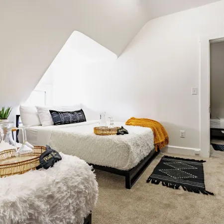 Jungle House Boutique Residences – Downtown Columbus & Short North