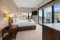 Lift Park City - Canyons Village - 4-Star