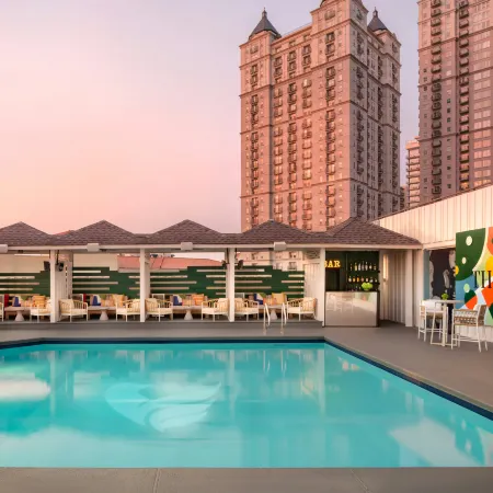 The Starling Atlanta Midtown, Curio Collection by Hilton
