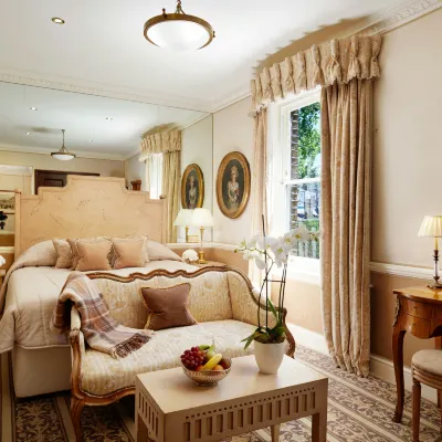 Egerton House Hotels near The Serpentine