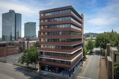 Holiday Inn Express KNOXVILLE DOWNTOWN by IHG - 3-Star