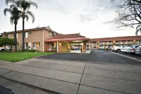 The Aberdeen Motel - parcheggio
