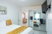 Novels Villa is Family friendly home with the Caribbean Sea as your backyard - Wi-Fi