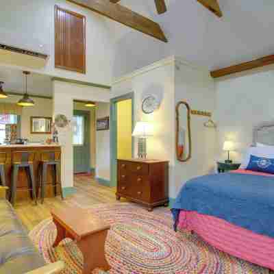 Walk to Park and River Dog-Friendly Cambridge Gem Rooms