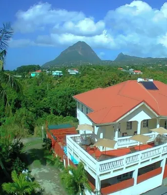 Comfort Suites - Three Bedroom Apartment - Pools