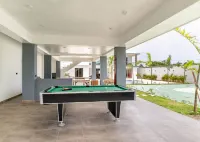 10BR Luxury Villa  Private Pool - Homestay