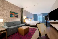 Home2 Suites by Hilton Redding - Pools