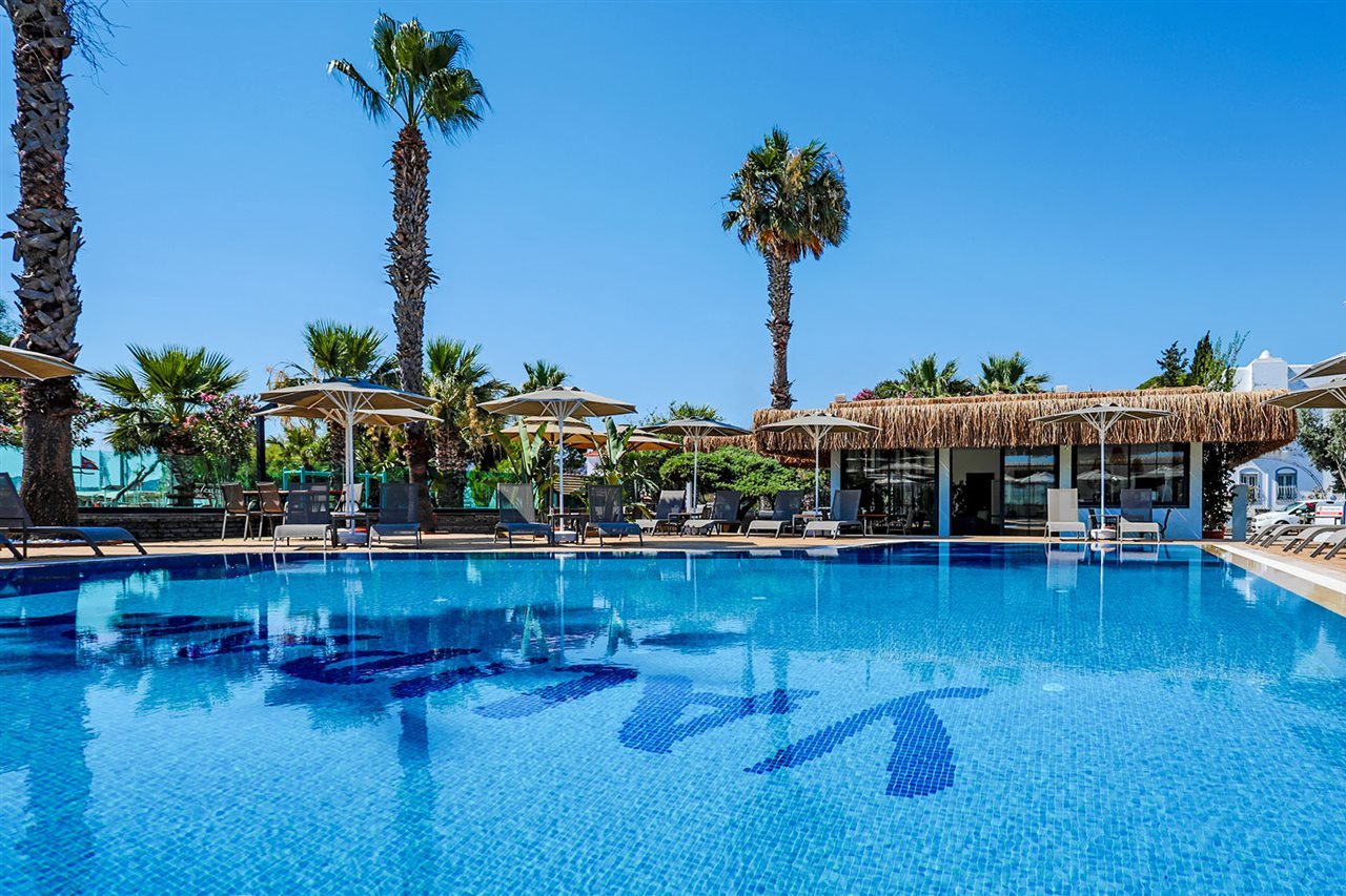 Yalıpark Beach Hotel