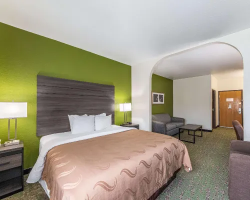 Quality Suites San Antonio Brooks City Base Hotels near Mission Espada