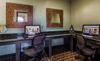 Best Western Huntsville Inn  Suites