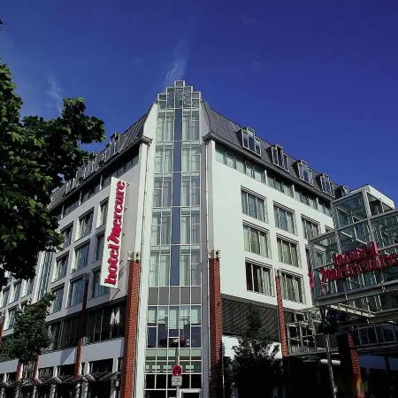 Mercure Hotel Berlin Tempelhof Отели рядом с достопримечательностью «Станция метро "Германштрассе"»