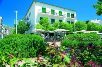 Hoposa Cultural Boutique Hotels near Pine walk Apartments