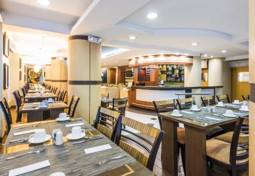 Exe Galeria Man Ging Over view