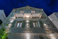 Fiscardonna Luxury Suites Hotels in Erisos