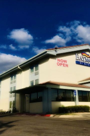 Hotel Dekat Rowe Stadium Mcallen Tripcom