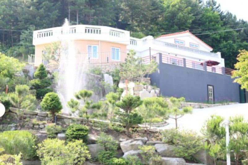 Pearl Brown Dot Hotel Jinjuseong