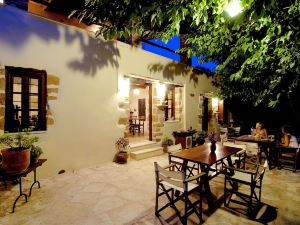 Traditional Hotel Close to Elafonissi, Falasarna and Balos,