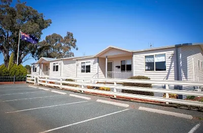 SkyLodge Temora Hotels in Temora