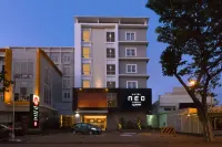 Hotel NEO Cirebon by ASTON Отели рядом со станцией Железнодорожная станция Сиребона