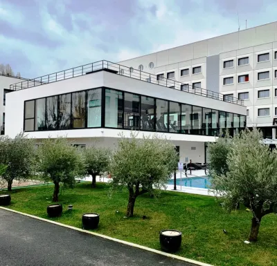 Hôtel Forest Hill Meudon Velizy Hotels near Ice skating rink of Meudon