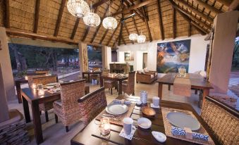 Bushbaby River Lodge