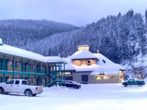 Super 8 by Wyndham Sicamous Hotels in Sicamous