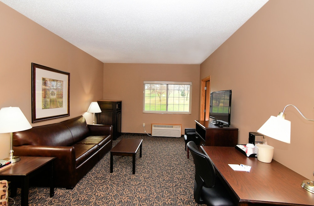 Cobblestone Inn & Suites - Denison Majestic Hills