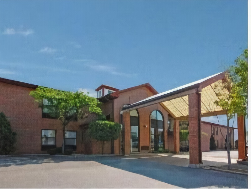 Howard Johnson by Wyndham Waukegan Great Lakes