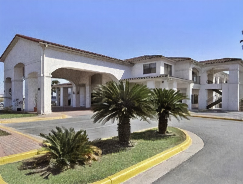 Super 8 by Wyndham Weslaco