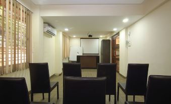 OYO 12977 Hotel 22 LW