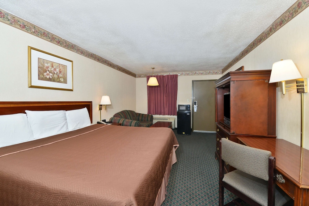 Americas Best Value Inn - Fredericksburg North